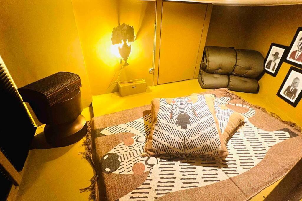 Luxury Bohemian Suite With Private Garden In Milano Exteriör bild