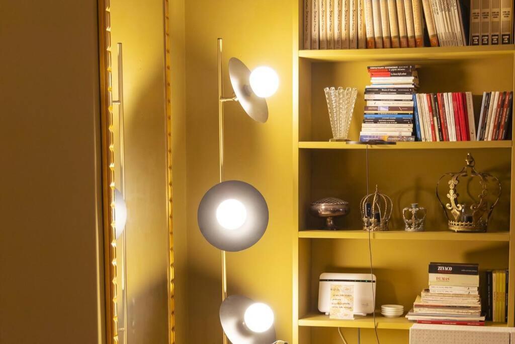 Luxury Bohemian Suite With Private Garden In Milano Exteriör bild