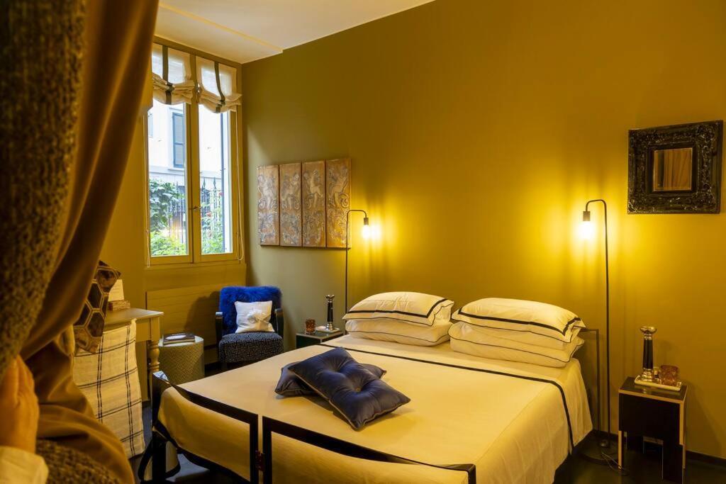 Luxury Bohemian Suite With Private Garden In Milano Exteriör bild