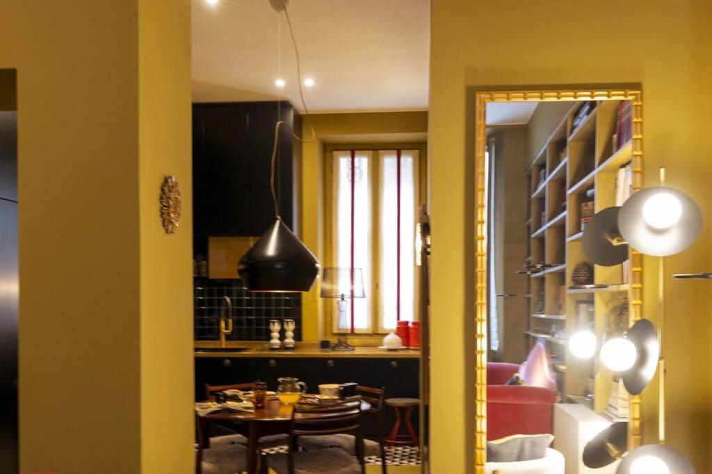 Luxury Bohemian Suite With Private Garden In Milano Exteriör bild