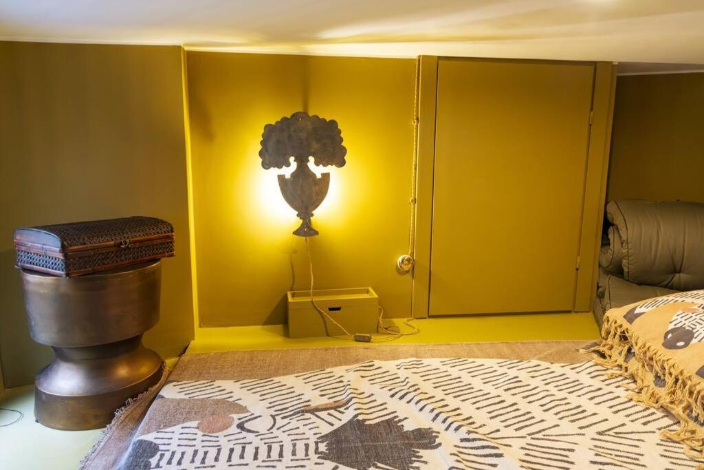 Luxury Bohemian Suite With Private Garden In Milano Exteriör bild