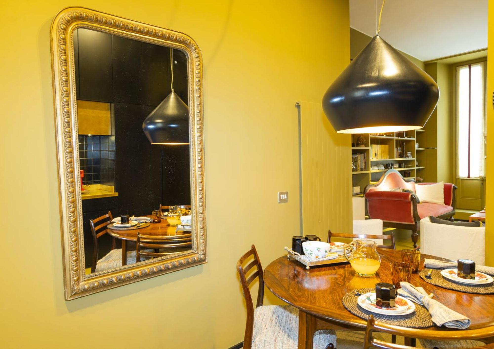 Luxury Bohemian Suite With Private Garden In Milano Exteriör bild